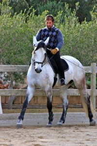 418454_351254898232672_622485709_n